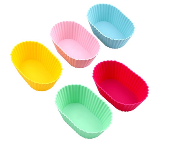 Baking tool for cake mold